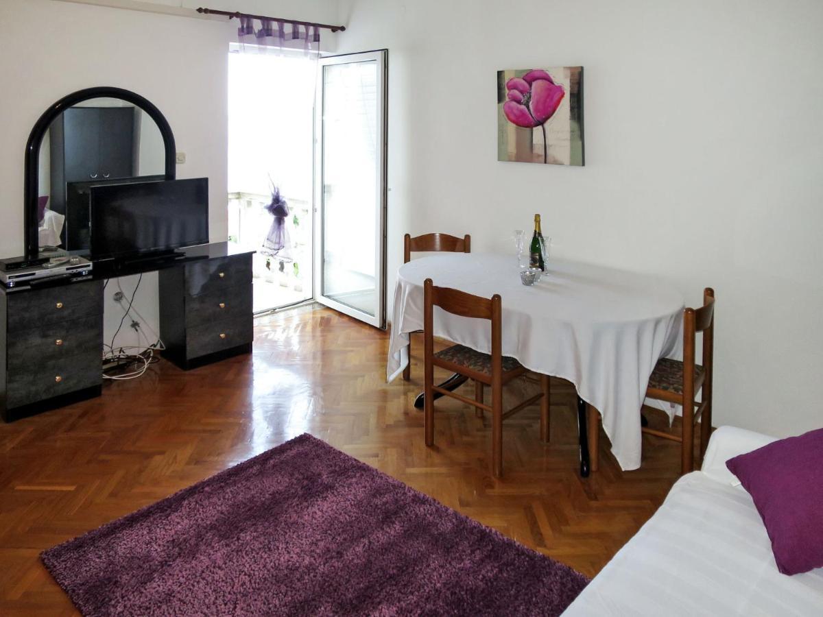 Apartment Marija - UGL205 Kali Bagian luar foto