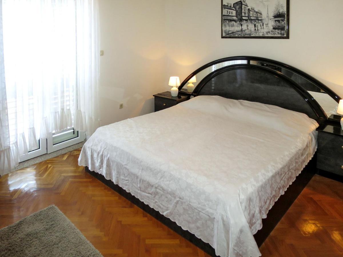 Apartment Marija - UGL205 Kali Bagian luar foto